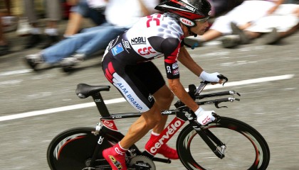 新星闪耀日耳曼战车换新颜 德转盘点2025年德国队首秀面孔，比塞克、沃尔特马德领衔青春风暴